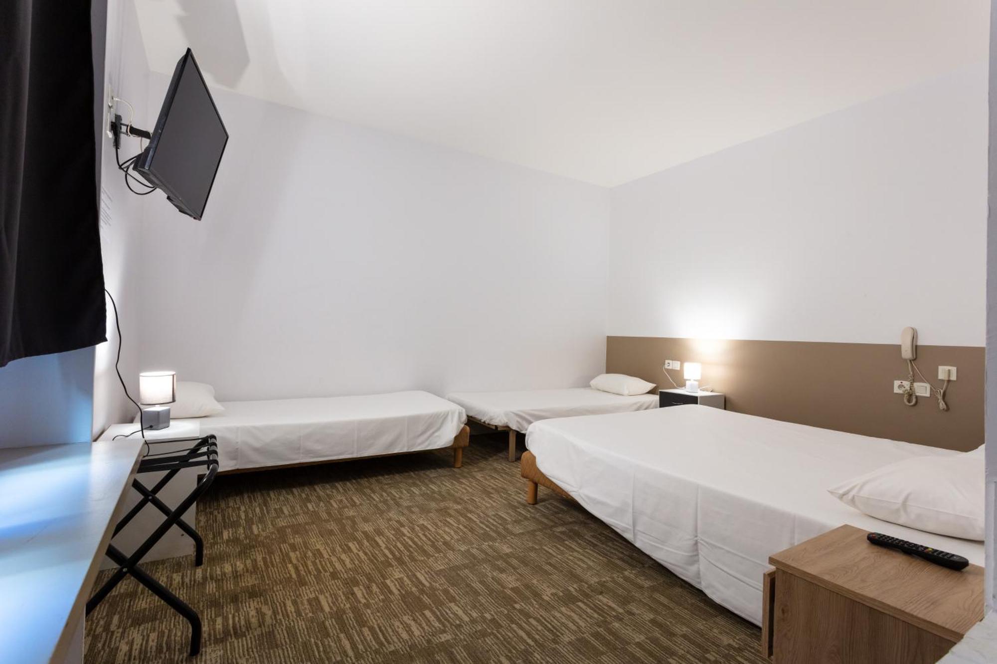 Du Clocher Hotel