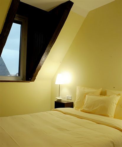 Du Clocher Hotel 2*
